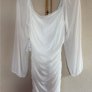 Elegant White Long Sleeve Dress
